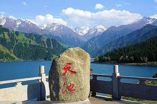 新疆-纯玩南疆环线·三卧 12 日游