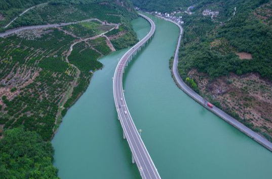 兴山水上公路