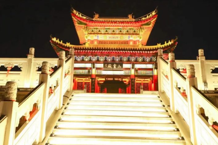 夜爬古武当山一日游YY